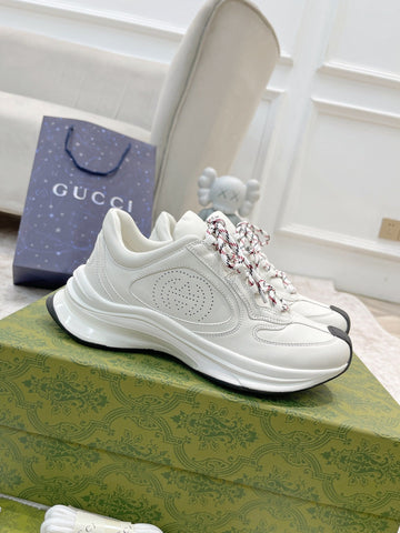 Chaussures Gucci CN02 GOLD MODA