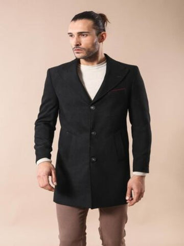 Black coat with wide and pointed collar TKY02